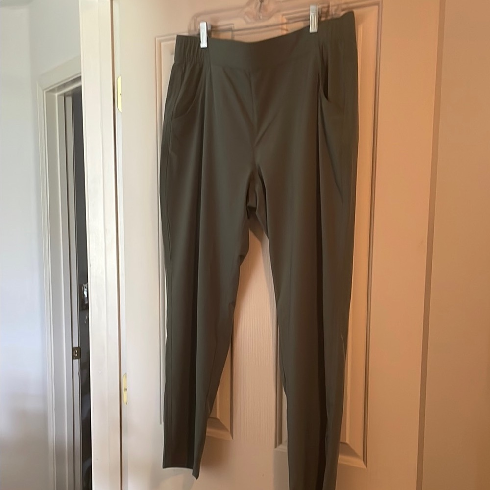 Olive Green Capris